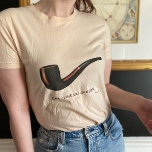 Ceci n’est pas une pipe tfios T shirt